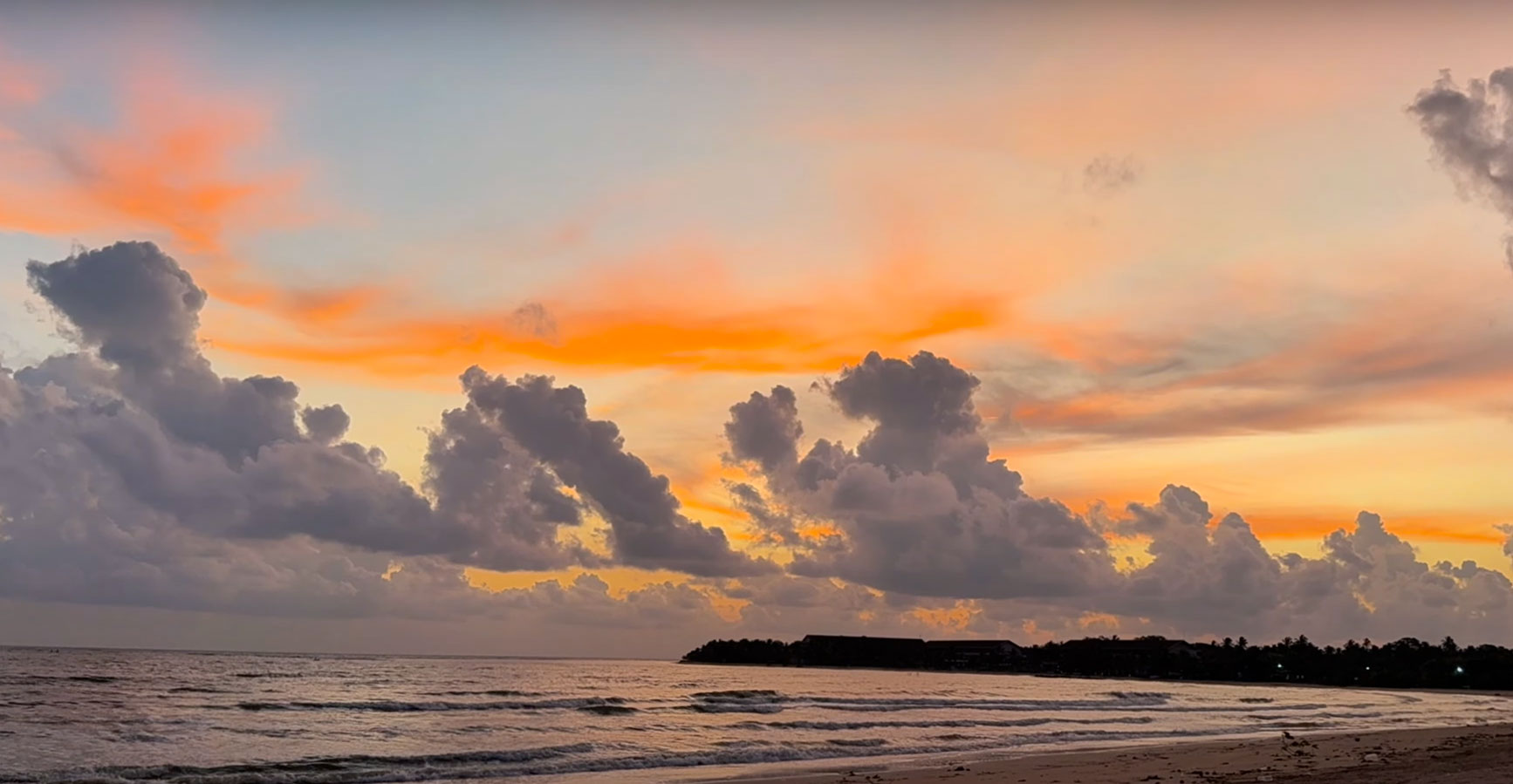 Shallow waters of Pasikuda Beach, ideal for families